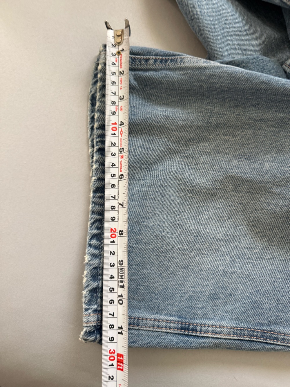 Hollister Low Rise Baggy Jort Denim Shorts Distressed Y2K Size 25 - Picture 6 of 7